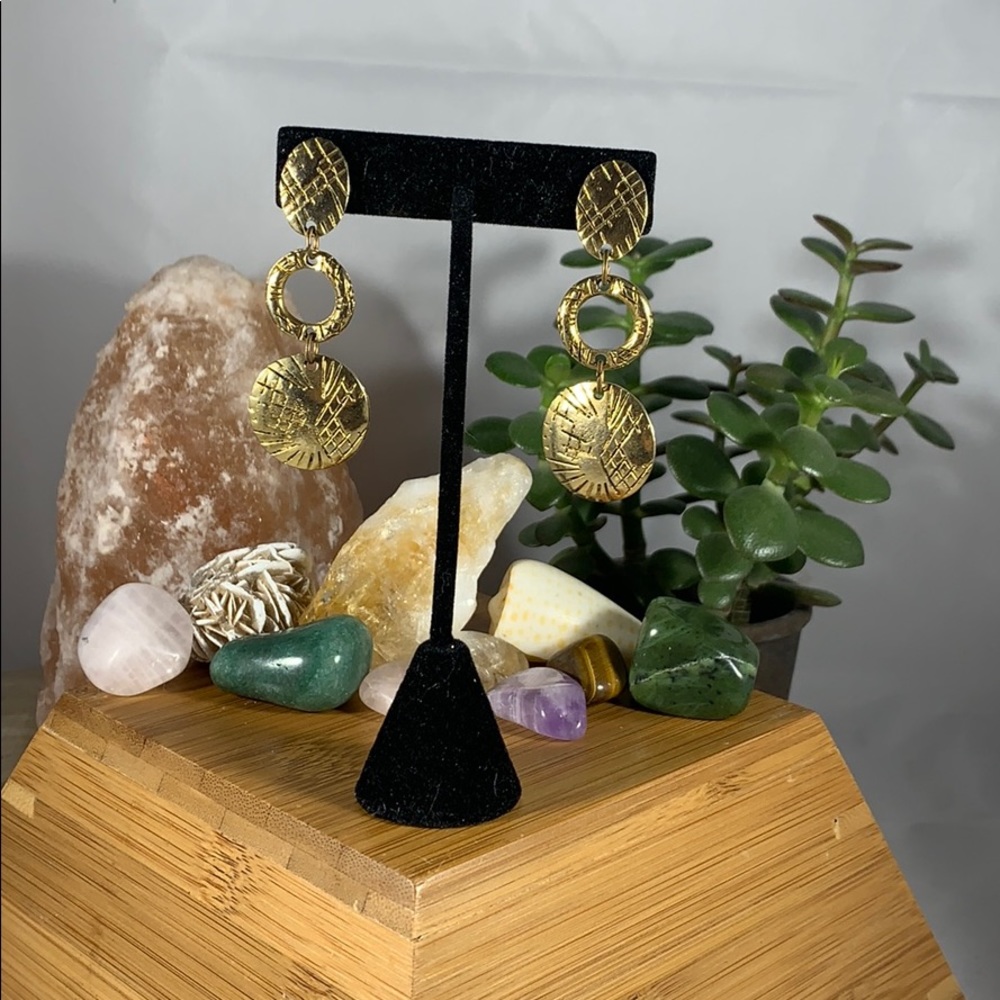 Gold vintage earrings